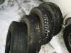 Prodám zimní pneu 215/75 R16 C Nokian Hakkapellita. 4 ks. Vzorek 4 mm.Cena 1500 za komplet.