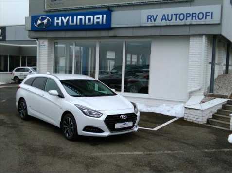 Hyundai i40 kombi 104kW nafta 201711