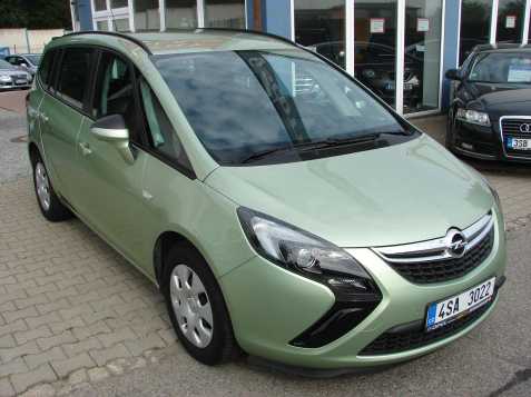 Opel Zafira Tourer 1.4 T r.v.2012 2