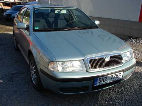Škoda Octavia 1.6i r.v.2009 (75 kw)