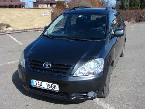 Toyota Avensis Verso 2.0 D (85 KW) 