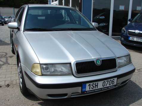 Škoda Octavia 1.6i r.v.1998 (74 kw)