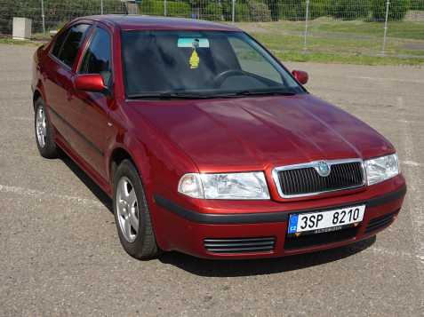 Škoda Octavia 1.6i r.v.2001 (75 kw)