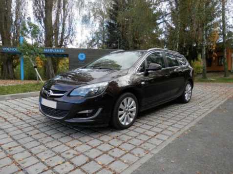 Opel Astra kombi 103kW benzin 201404