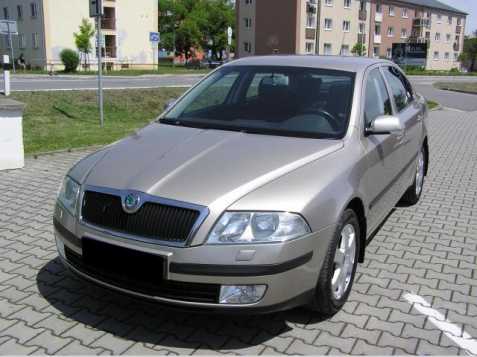 Škoda Octavia hatchback 103kW nafta 2004