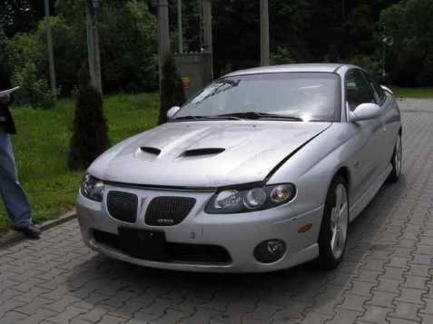 Pontiac GTO kupé 400PS benzin 2006